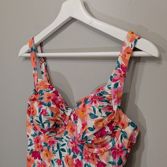 Shade&Shore Bathing Suit Floral Romantic Whimsy Playful Resort Cruise - Size M - Picture 2 of 7